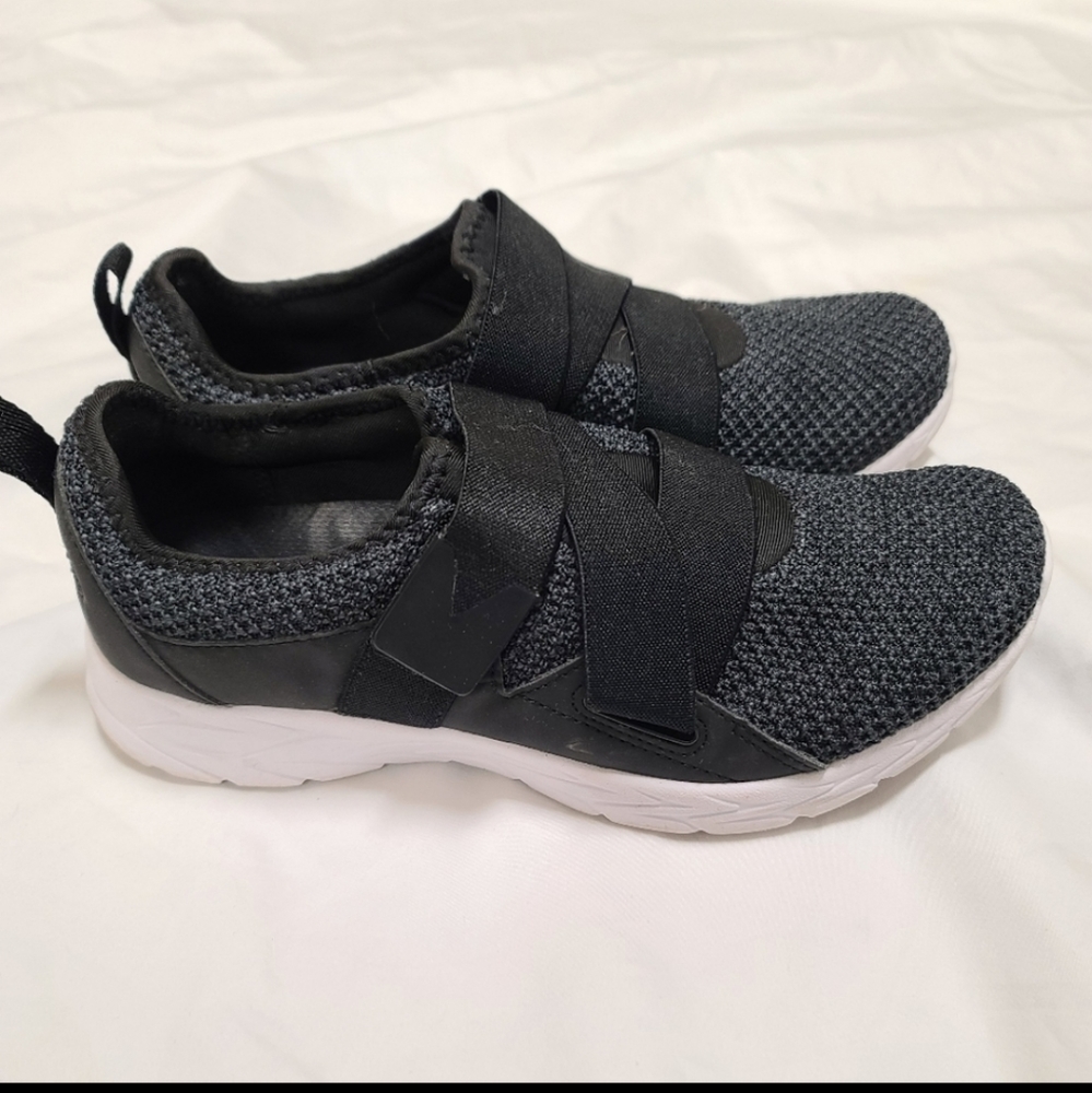 Vionic Women's Aimmy athletic shoes size 7